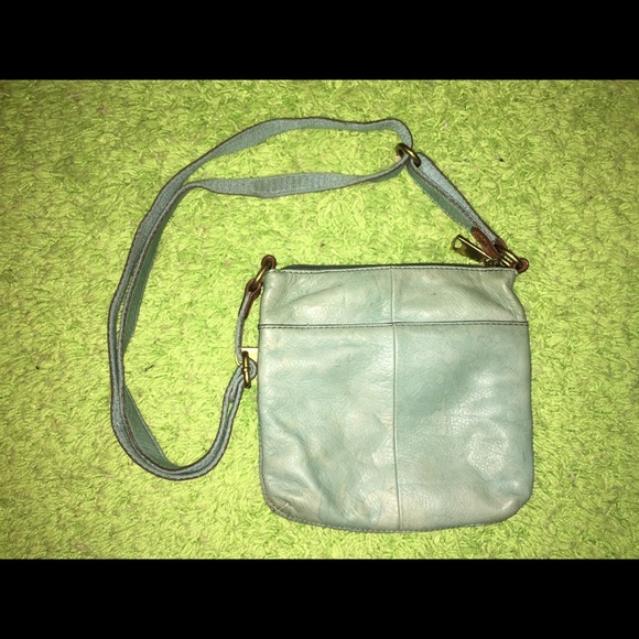 Clearance 🛍 Light blue fossil crossbody. - Picture 2 of 6